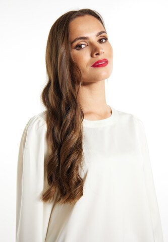 faina - Blusa em branco