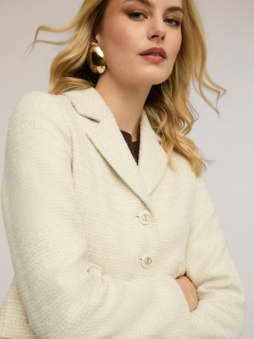 Veste mi-saison MOTIVI en blanc