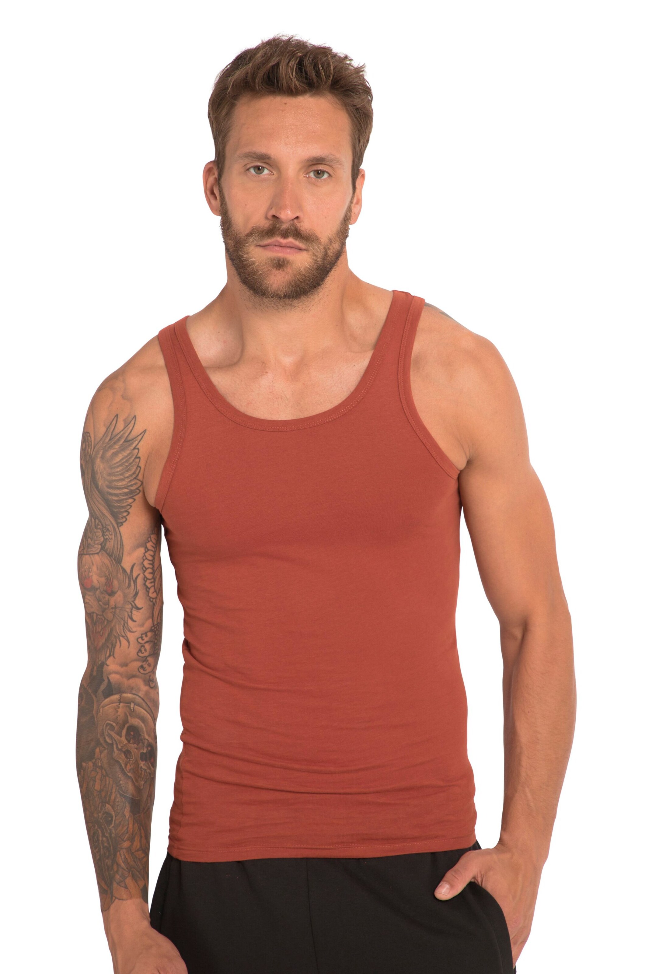 JP1880 Undershirt in Red: front