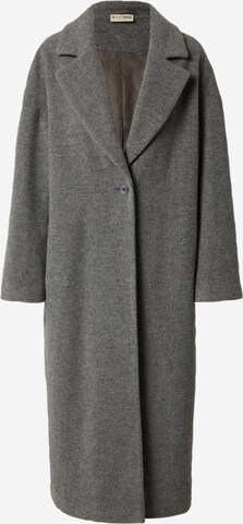 A LOT LESS Between-seasons coat 'Sydney' in Grey: front