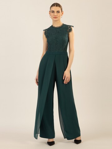 APART Jumpsuit in Green: front