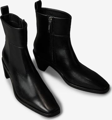 Calvin Klein Stiefelette in Schwarz: Vorderseite