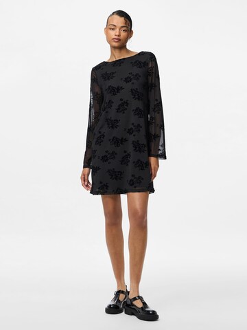 PIECES Kleid in Schwarz