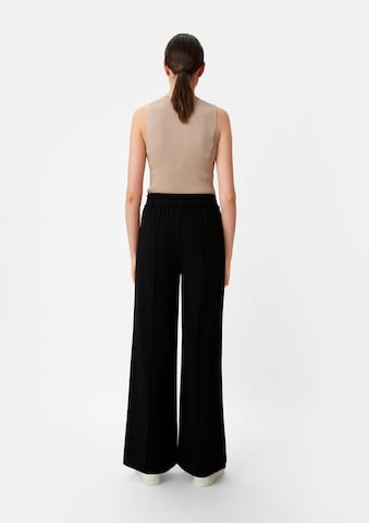 Wide Leg Pantalon à plis COMMA en noir : derrière