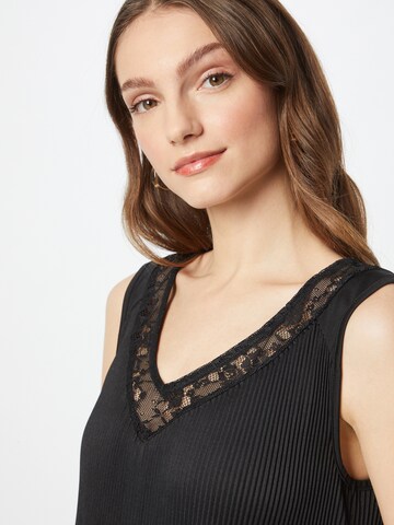 ABOUT YOU Top 'Rita' in Schwarz