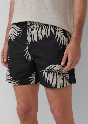 s.Oliver BLACK LABEL Badeshorts in Schwarz