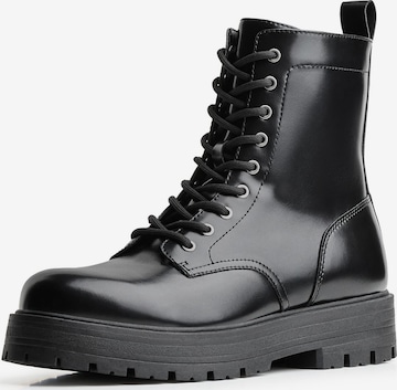 Bershka Nauhabootsit värissä musta: etupuoli