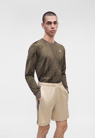 ADIDAS ORIGINALS Loosefit Byxa 'ENGINEERED' i beige