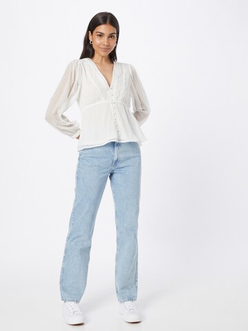 ONLY - Blusa 'Bettina' en blanco