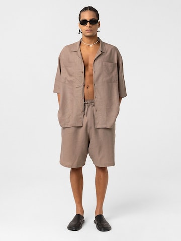 Regular Pantalon Dandalo en marron