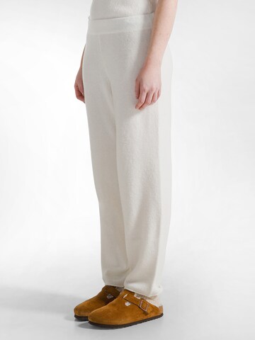DEHA Regular Trousers in White