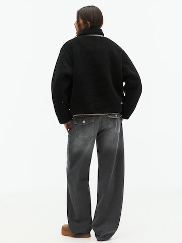 Veste mi-saison Pull&Bear en noir