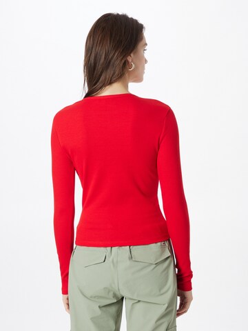 Tommy Jeans - Camiseta en rojo