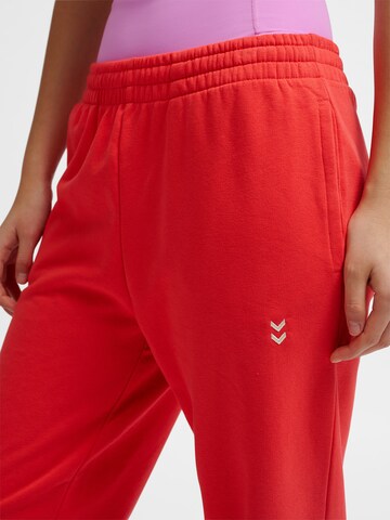 Hummel Tapered Sportbroek 'Pulse' in Rood