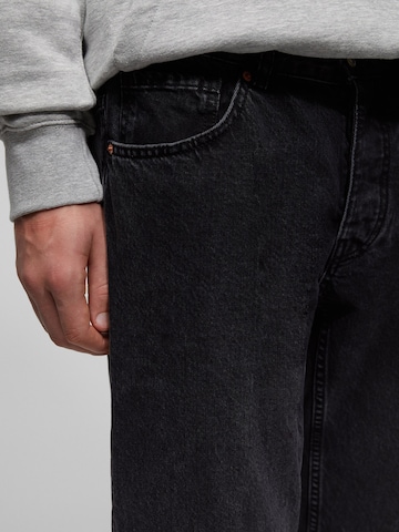 Pull&Bear Regular Jeans in Zwart