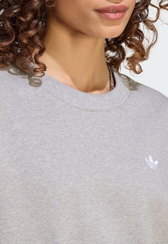 Sweat-shirt 'Essentials' ADIDAS ORIGINALS en gris