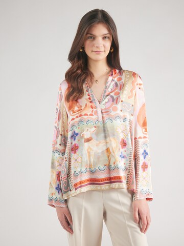 Grace Blouse 'DOGS' in Pink: front