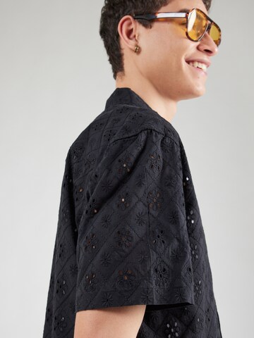 Only & Sons Comfort fit Button Up Shirt 'ONSAron' in Black