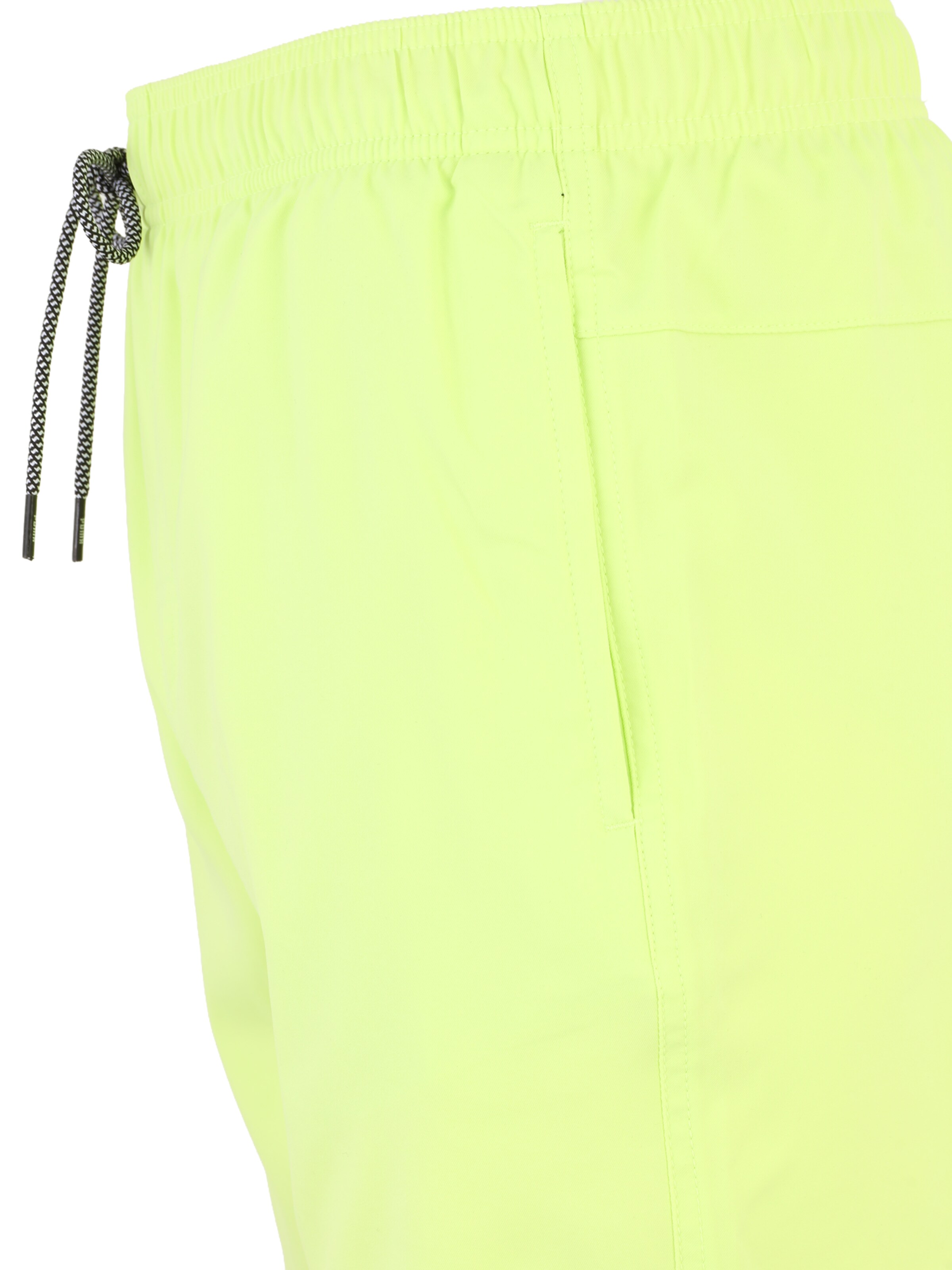 PUMA Badeshorts in Grün