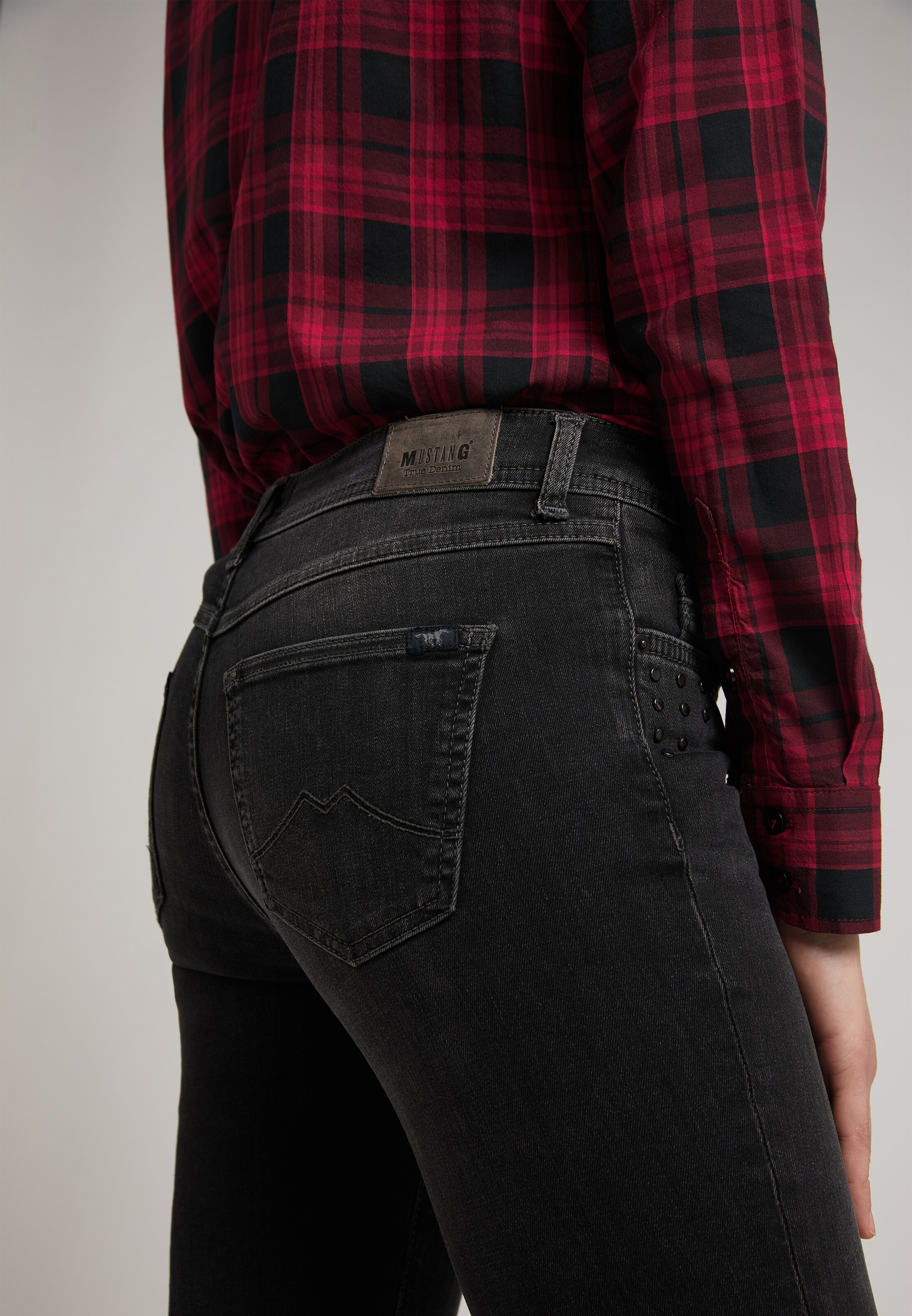 Frauen Jeans MUSTANG Jeggings 'Jasmin' in Schwarz - DI30894 Frauen Jeans MUSTANG Jeggings 'Jasmin' in Schwarz - DI30894