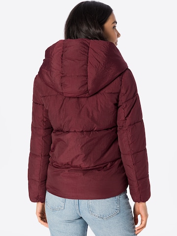 Veste d’hiver 'SYDNEY SARA' ONLY en rouge