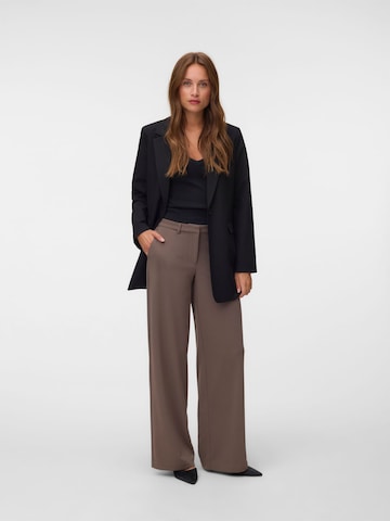 Wide Leg Pantalon 'VMZamira' VERO MODA en gris