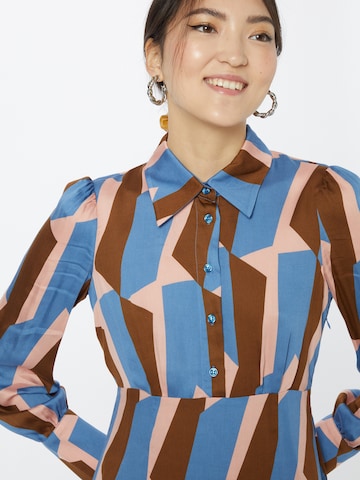 Sisley - Vestido camisero en Mezcla de colores