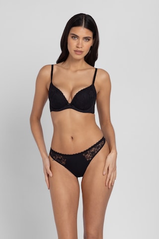 String Dorina en noir