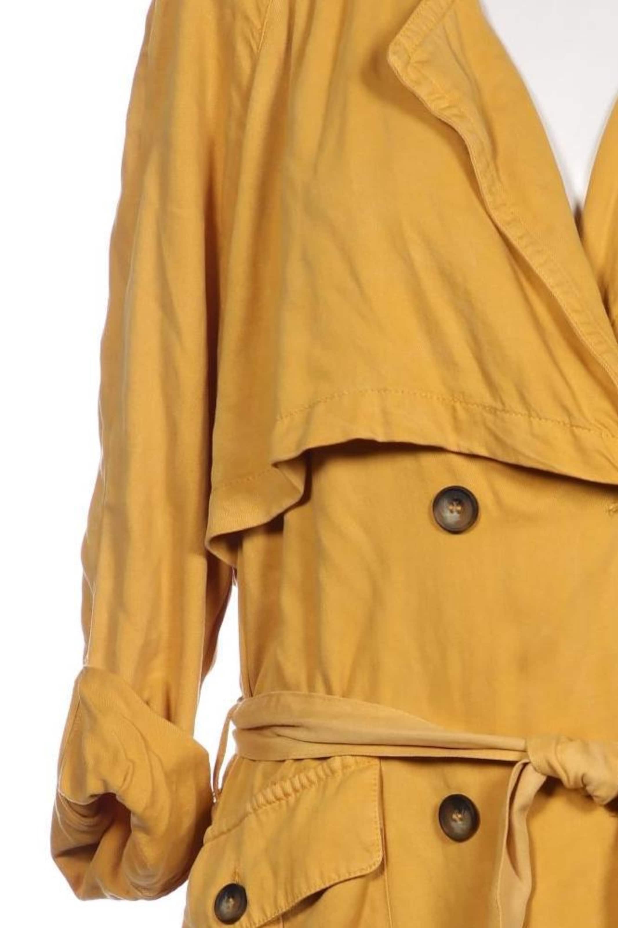 AMERICAN VINTAGE Jacket & Coat in M in Yellow
