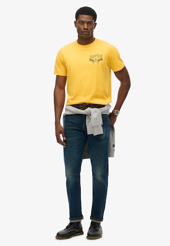 T-Shirt 'Lo-Fi Outdoors' Superdry & Co en jaune