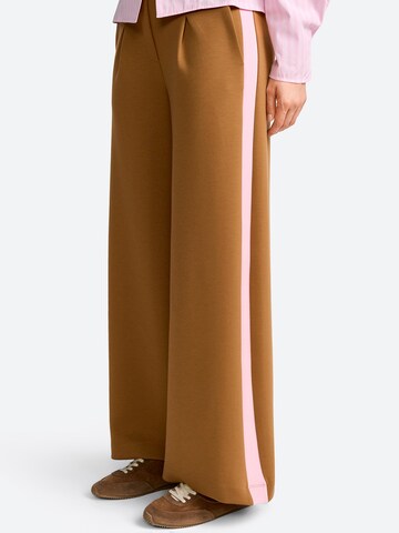 Rich & Royal Wide Leg Bukser med lægfolder i brun