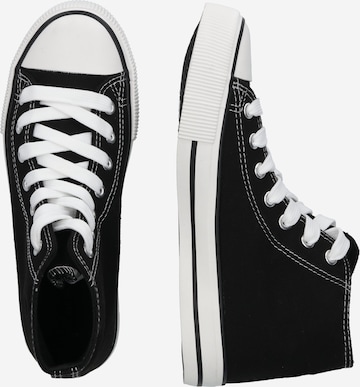 NEW LOOK Sneakers laag 'MARKIN' in Zwart