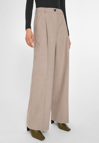 Basler Wide leg Pleated Pants in Beige: front