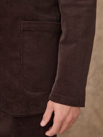 Next Comfort fit Blazer in Brown
