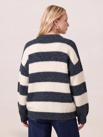 noar studios Pullover in Weiß