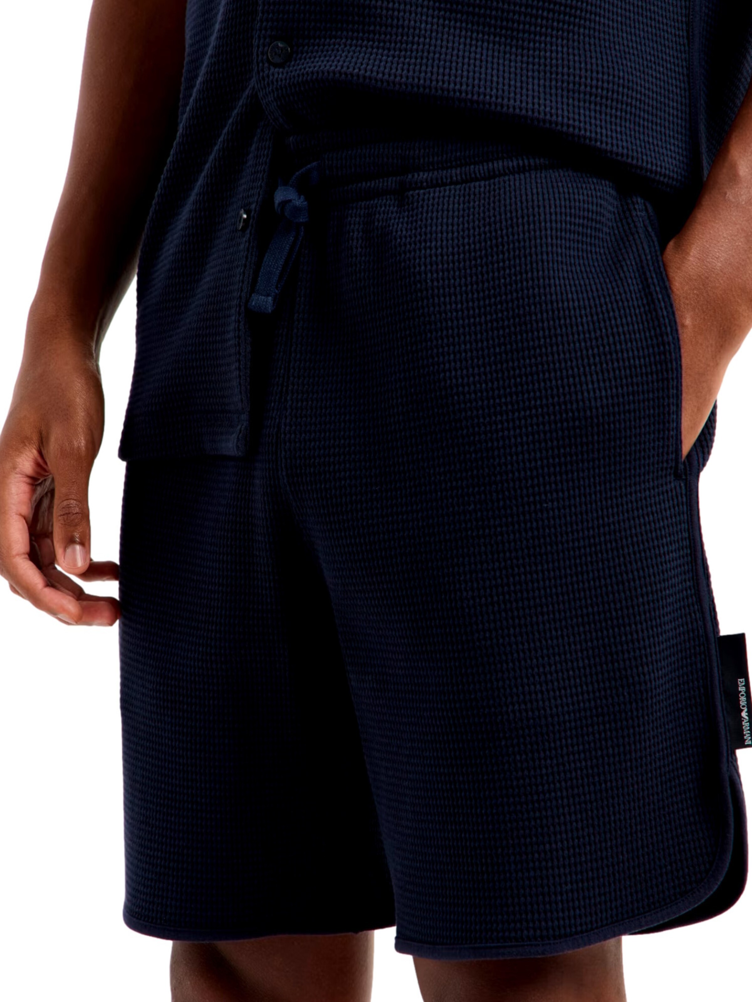 Emporio Armani Regular Shorts in Blau: Vorderseite