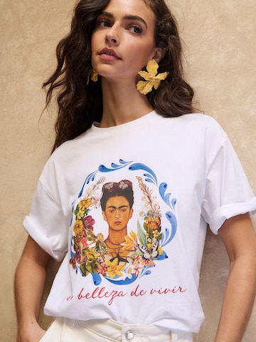 Lipsy T-shirt i vit
