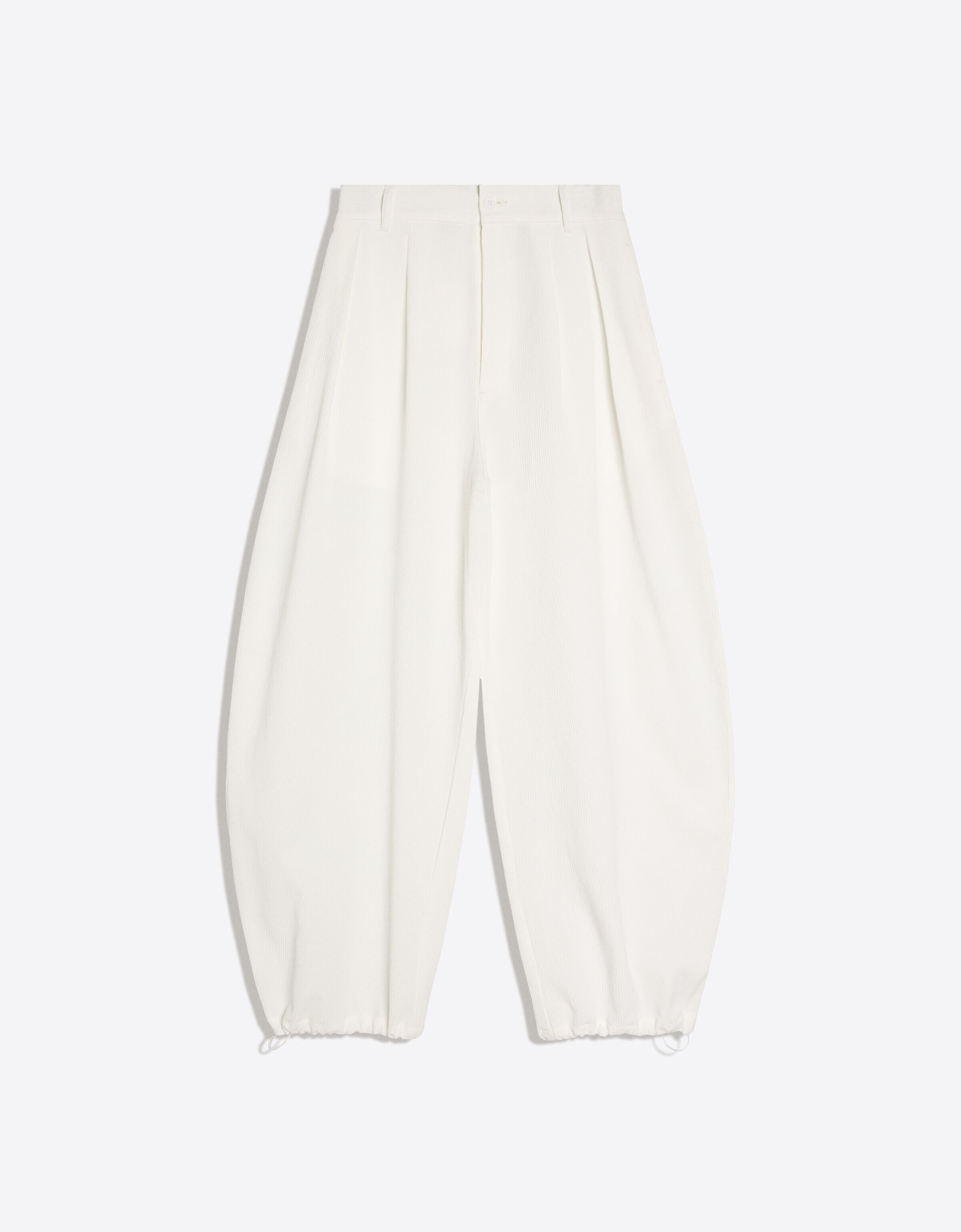 Bershka Wide leg Byxa i vit: framsida