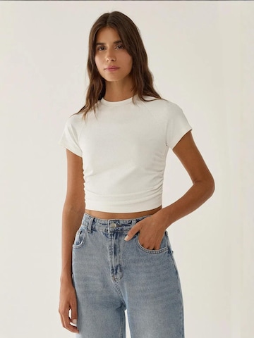Hiccup Shirt in White: front