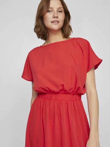 Robe VILA en rouge