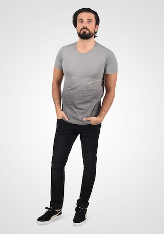 !Solid T-Shirt 'Divino' in Grau