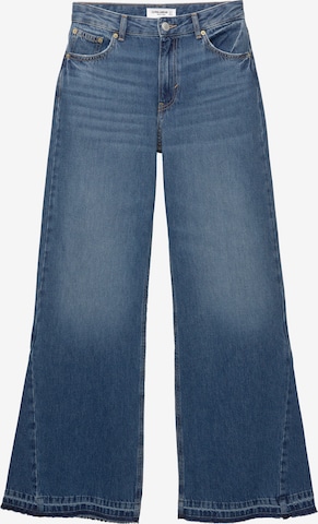 Pull&Bear Flared Jeans in Blue: front