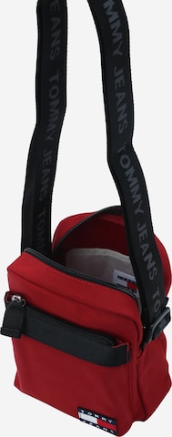 Tommy Jeans Crossbody bag 'DAILY REPORTER' in Red