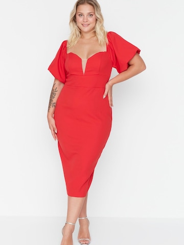 Abito di Trendyol Curve in rosso: frontale