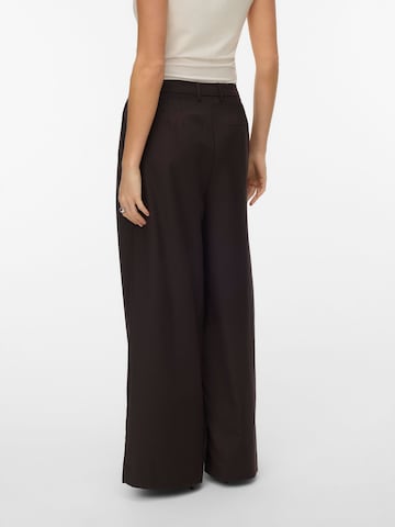 VERO MODA Wide leg Pleat-front trousers 'VMNikki' in Brown