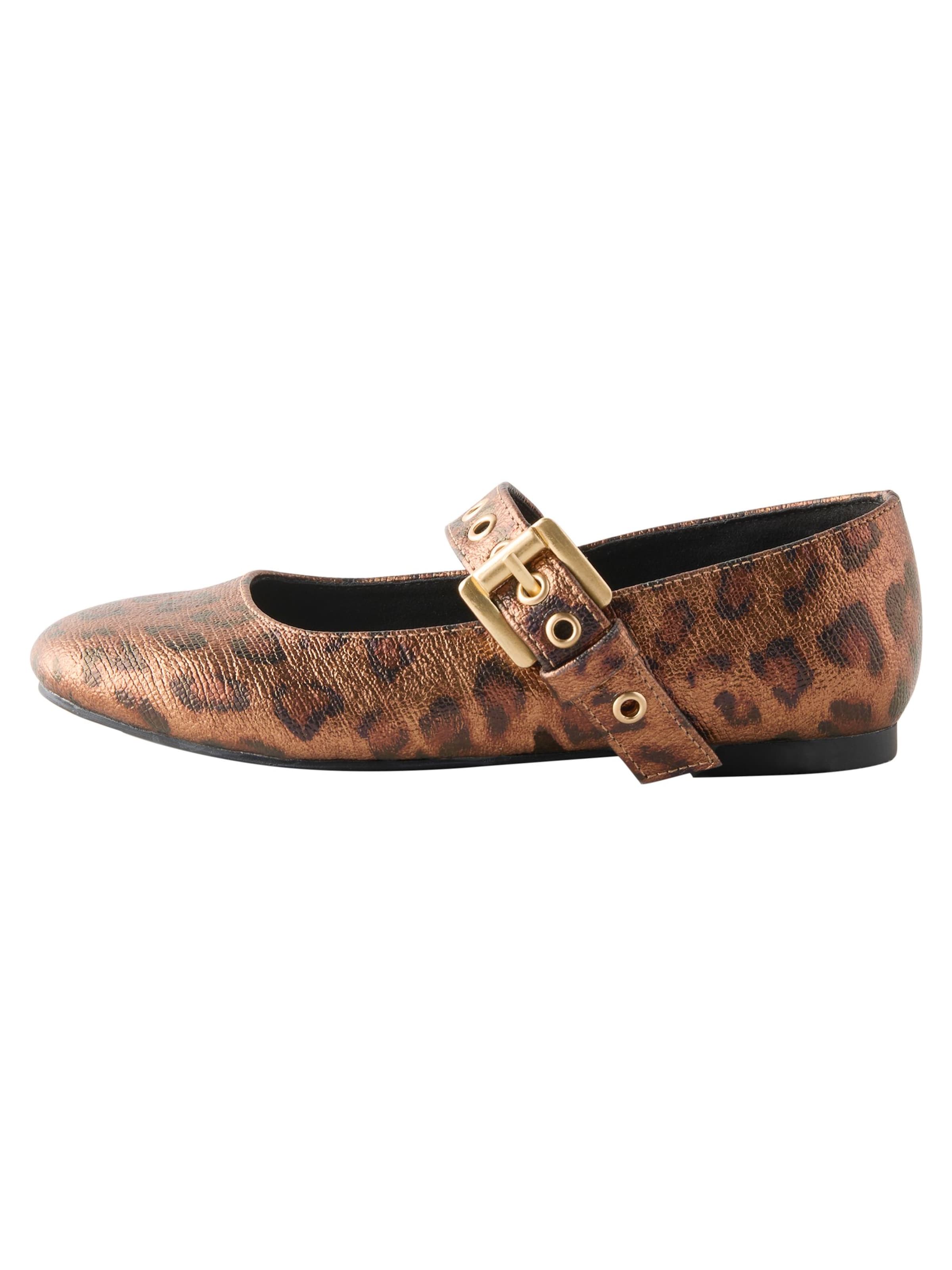 Next Ballerina in Braun: Vorderseite