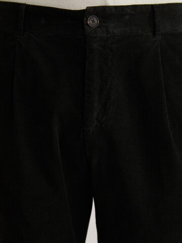 JOOP! Slim fit Pleat-Front Pants in Black