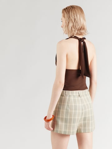 Harper & Yve Top 'MORRIS' in Bruin