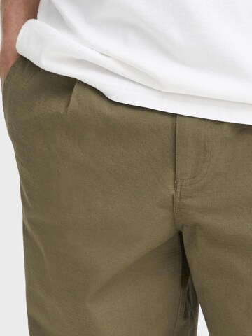 !Solid - Regular Calças chino ' SDLIAM ' em verde