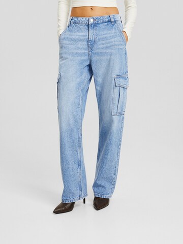 Loosefit Jeans cargo Bershka en bleu : devant